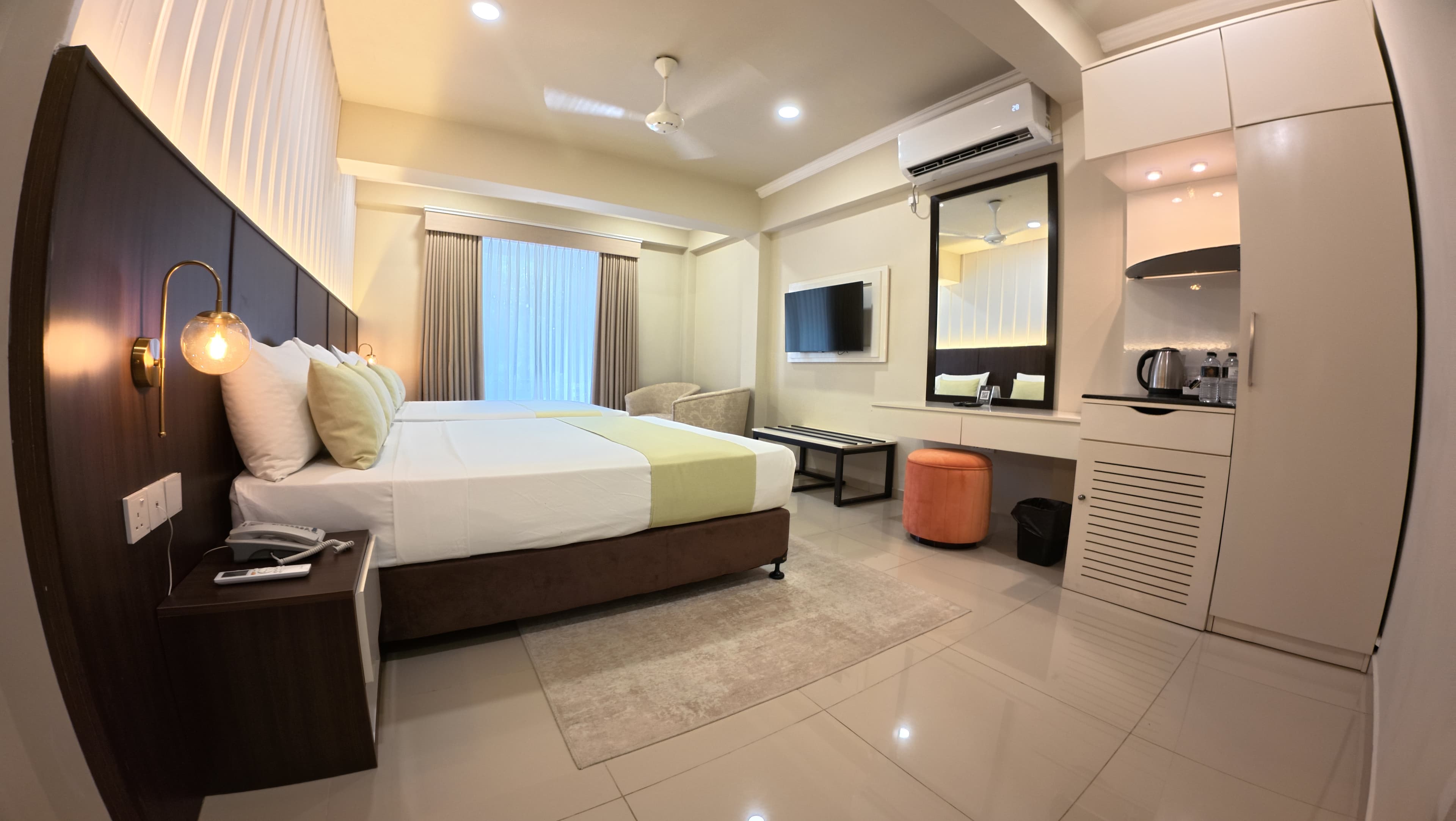 Hotel Grand Amanee - Deluxe Quadruple Room