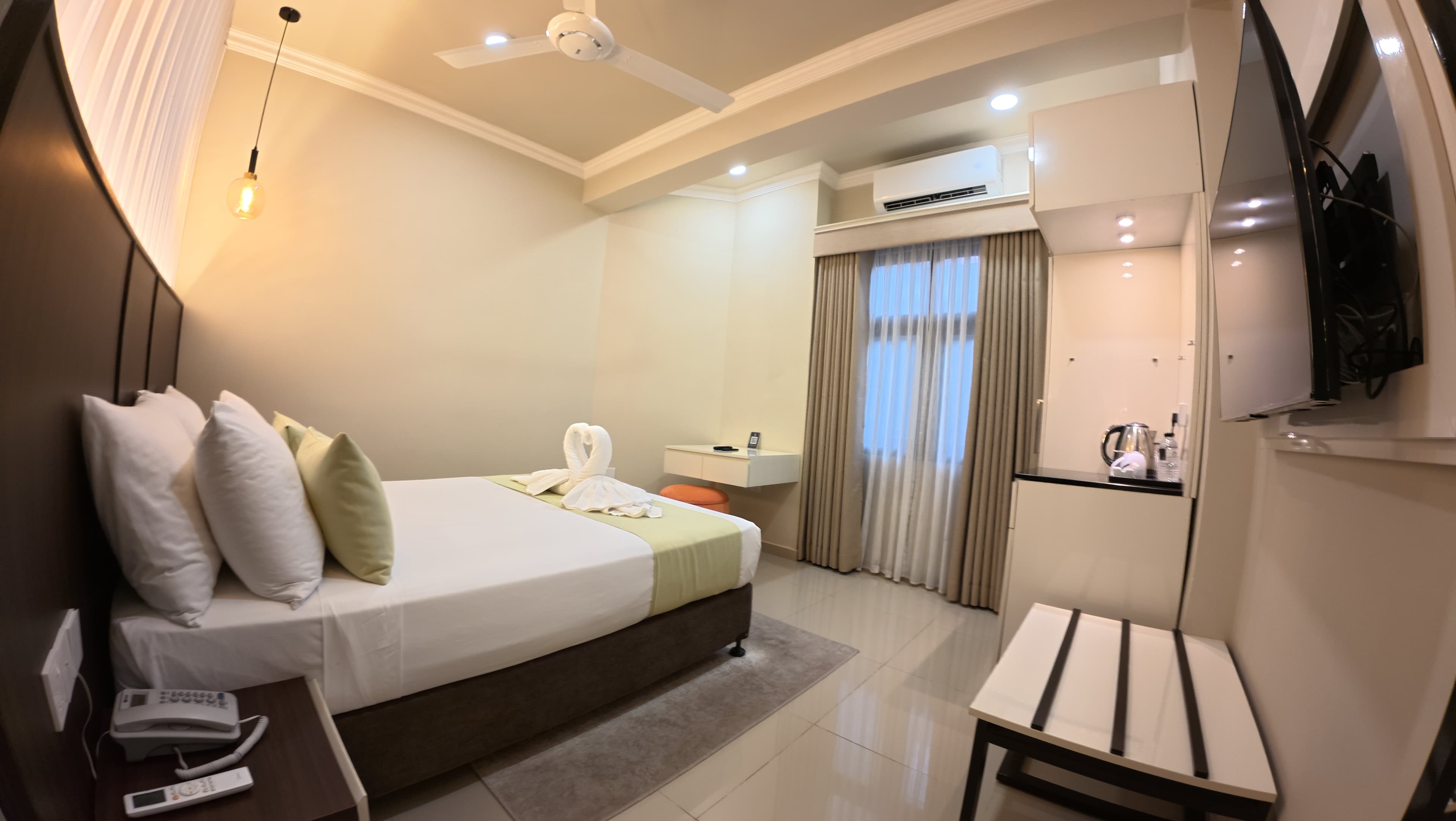 Hotel Grand Amanee - Standard Double Room